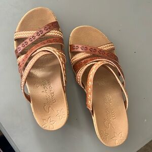 Sketchers wedge sandals